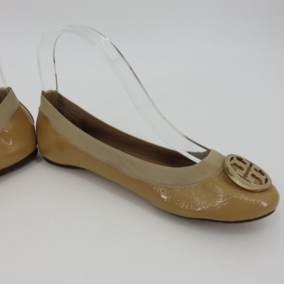 Tory Burch Women 7.5 M CAROLINE Beige Patent Leather Logo Ballet Flats Shoes - Picture 12 of 16